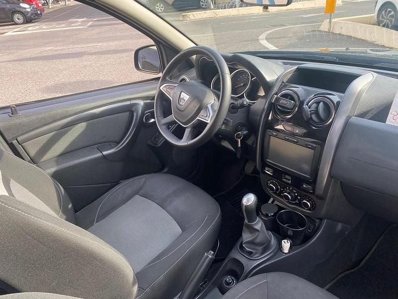 Usata Dacia Duster Black Shadow 114 CV (83 kW) 2017 Nero Berlina