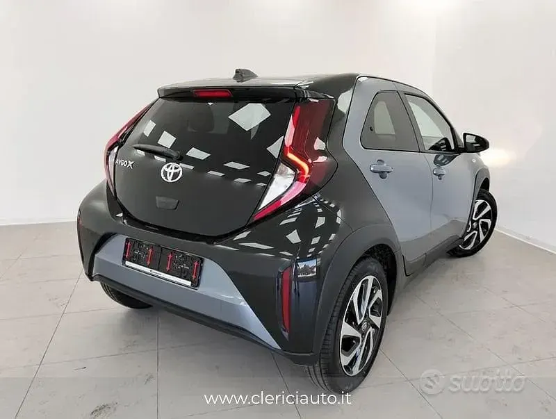 Nuova Toyota Aygo X Trend 72 CV (52 kW) 2025 Grigio SUV