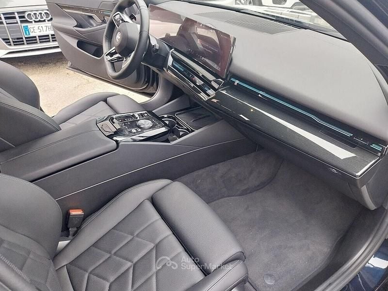 Usata BMW 520 M Sport 197 CV (144 kW) 2024 Nero Station wagon
