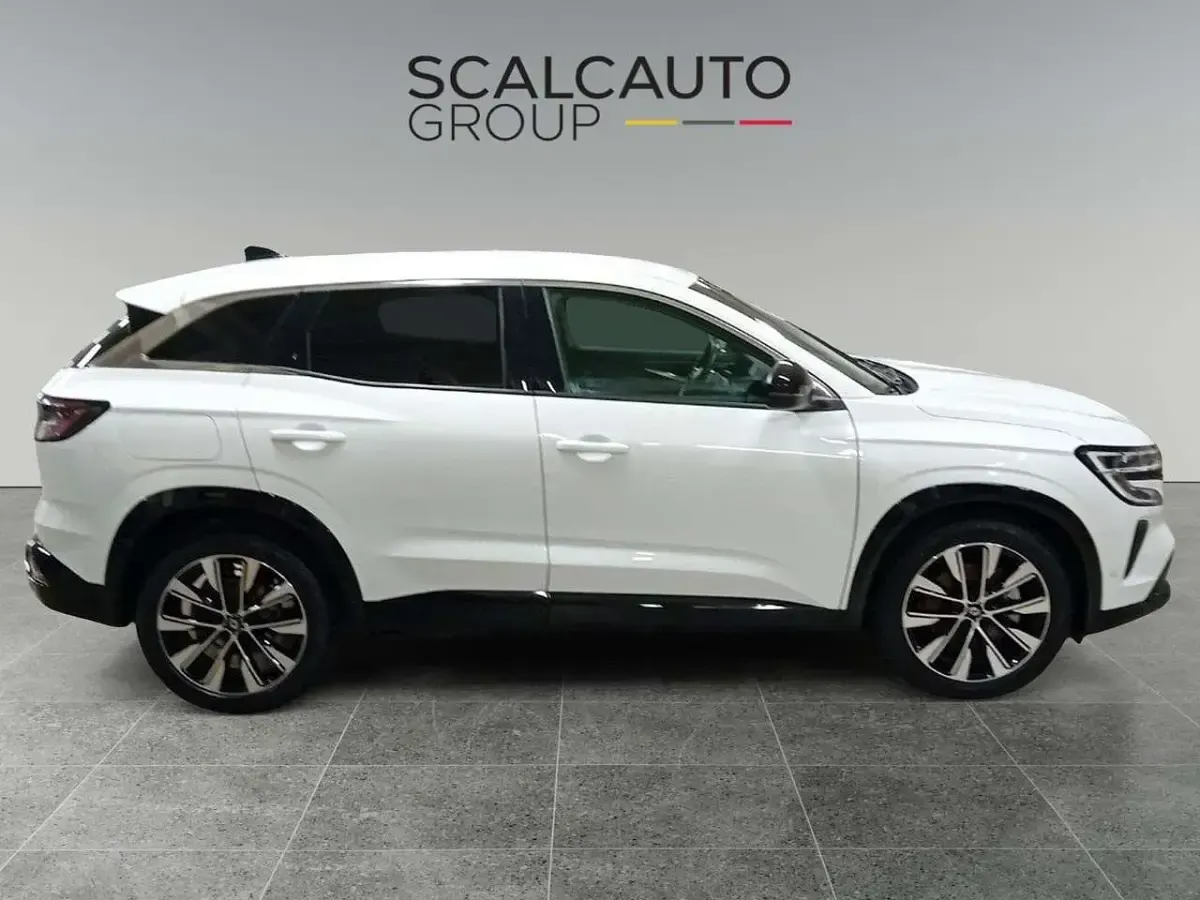 Usata Renault Austral Techno 199 CV (146 kW) 2023 Bianco SUV
