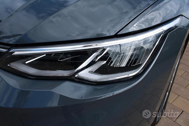 Usata VW Golf VIII Style 116 CV (85 kW) 2022 Grigio Berlina