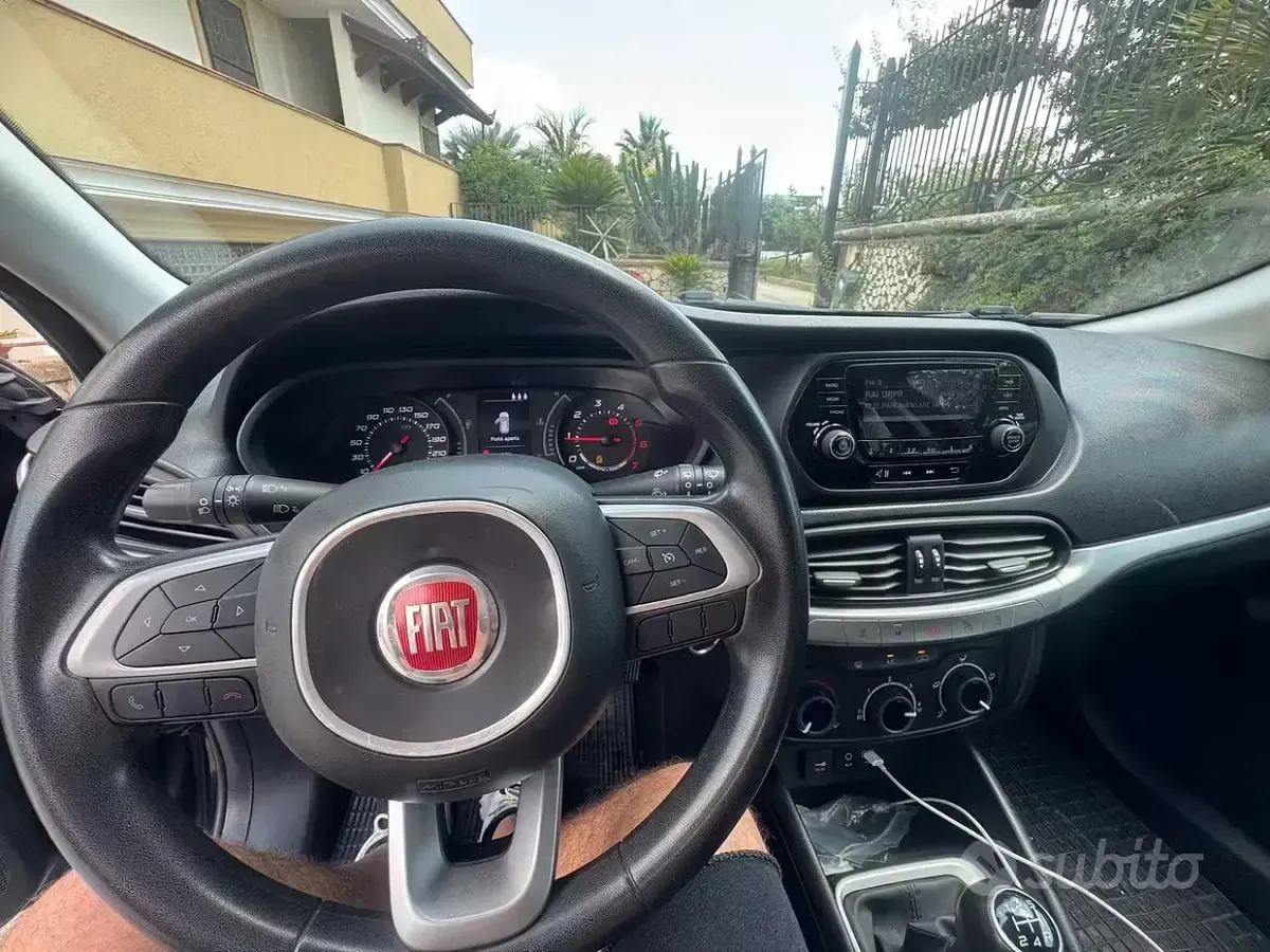 Usata Fiat Tipo 95 CV (69 kW) 2018 Nero Berlina