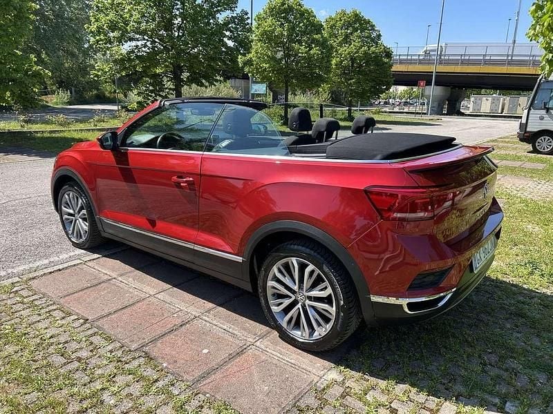Begagnad VW T-Roc Cabriolet Style 150 HK (110 kW) 2021 Röd Cab