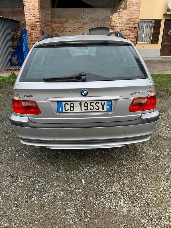 Begagnad BMW 320 150 HK (110 kW) 2002 Grå Kombi