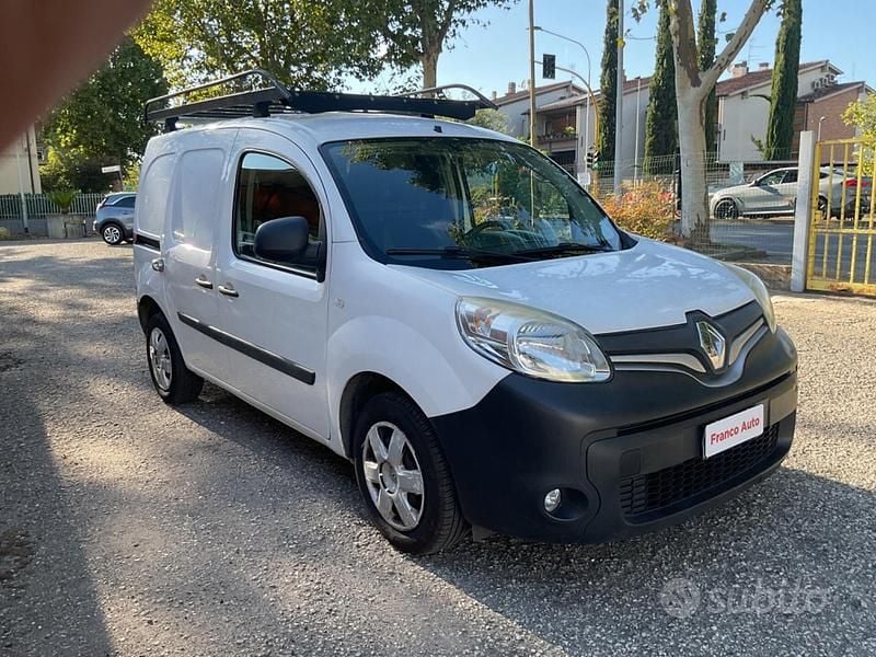 Usata Renault Kangoo 90 CV (66 kW) 2018 Bianco Station wagon