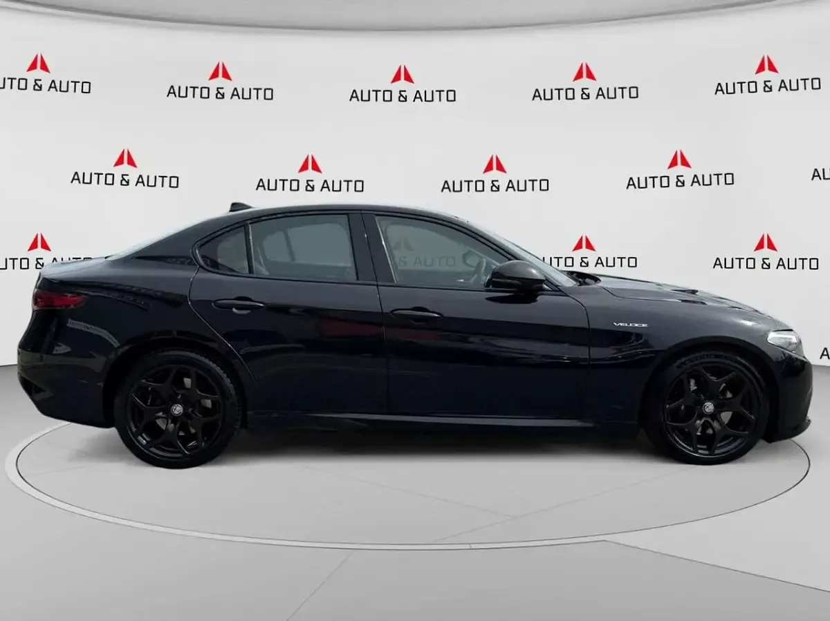 Usata Alfa Romeo Giulia Veloce 211 CV (155 kW) 2017 Nero Berlina