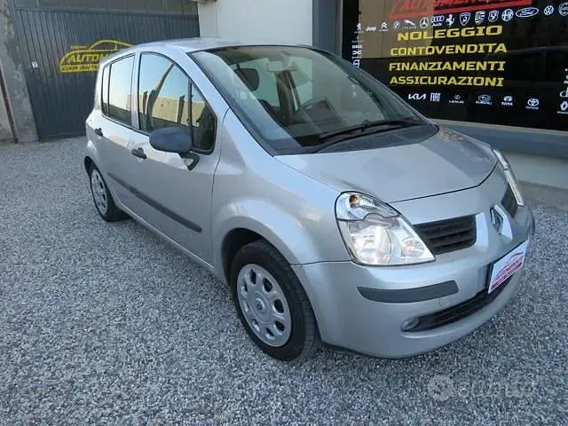 Usata Renault Modus Dynamique 75 CV (55 kW) 2007 Grigio Monovolume