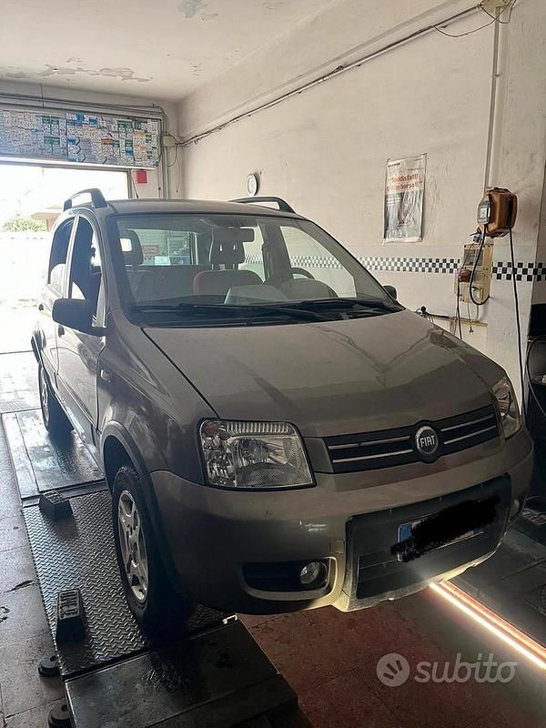 Usata Fiat Panda 4x4 2006 Marrone Utilitaria