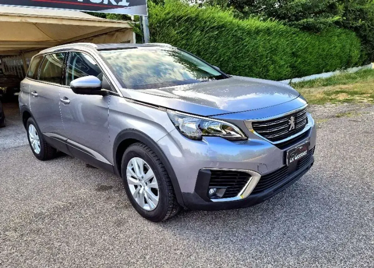 Usata Peugeot 5008 Business-Line 131 CV (96 kW) 2019 Grigio SUV