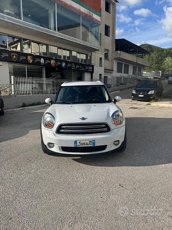 Usata Mini Cooper D Countryman 111 CV (81 kW) 2014 Bianco SUV