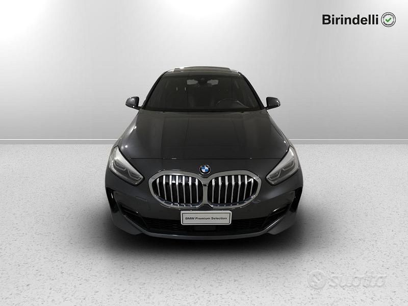 Usata BMW 118 M Sport 150 CV (110 kW) 2020 Mineral grey metallizzato Utilitaria