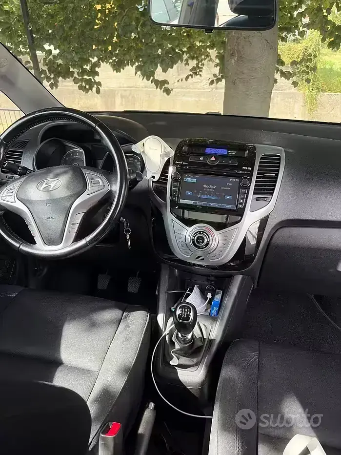 Usata Hyundai ix20 90 CV (66 kW) 2015 Bianco Utilitaria