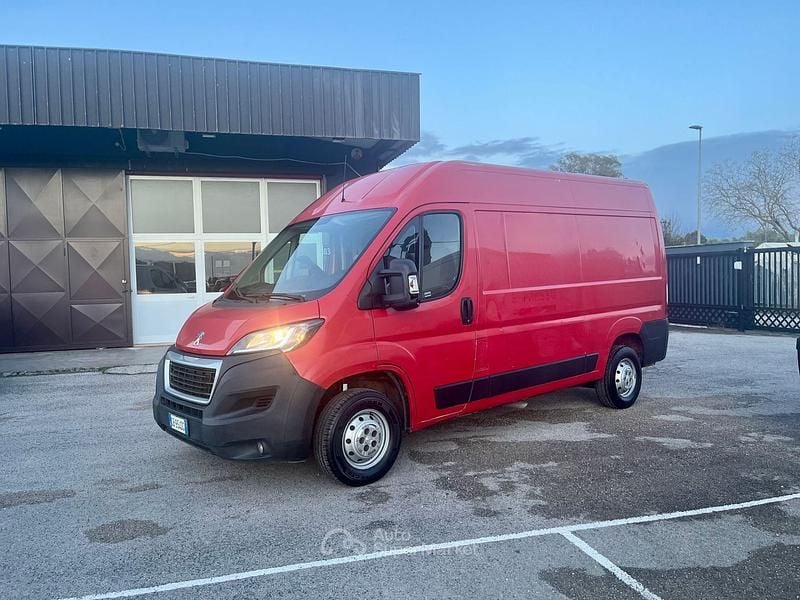 Usata Peugeot Boxer 140 CV (102 kW) 2020 Rosso Furgone