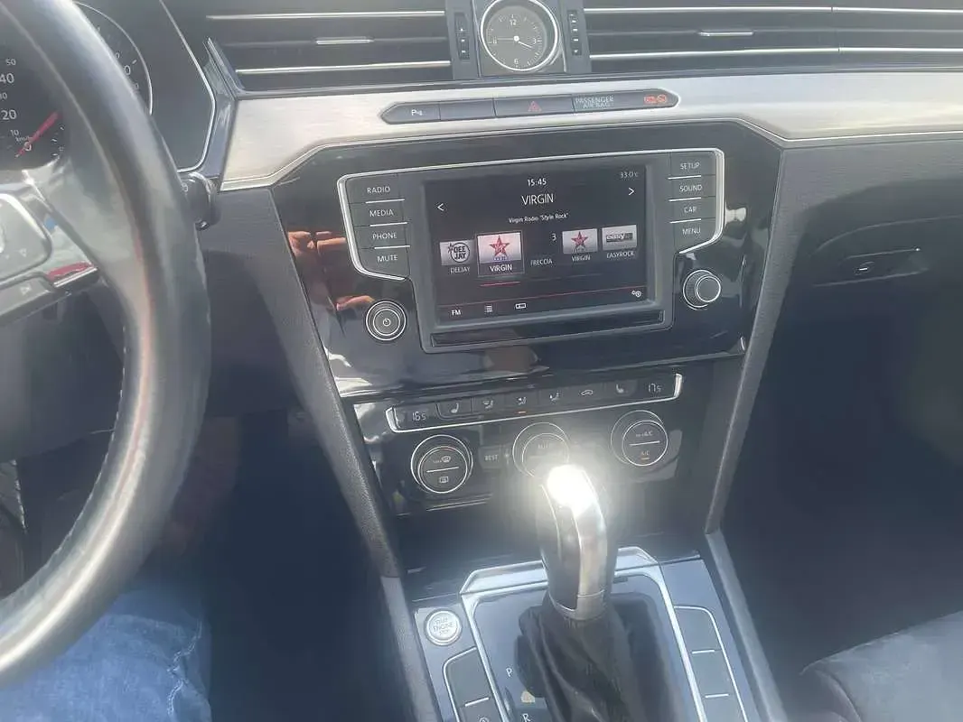 Usata VW Passat Highline 190 CV (139 kW) 2015 Grigio Station wagon