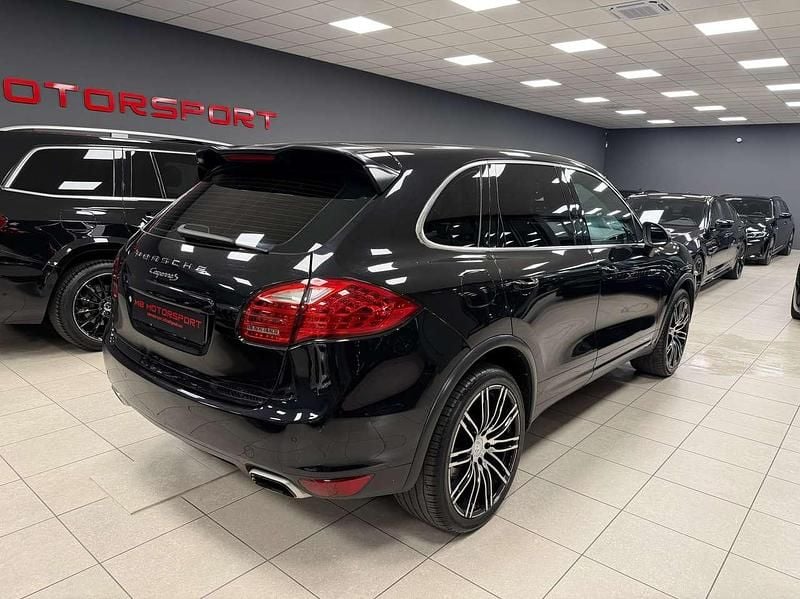 Usata Porsche Cayenne 239 CV (175 kW) 2011 Nero SUV