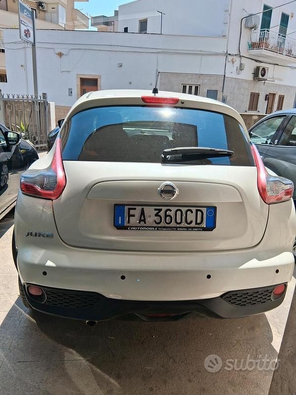 Usata Nissan Juke Acenta 116 CV (85 kW) 2016 Bianco SUV