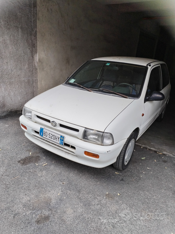 Usato 1999 Suzuki Alto 1.0 Benzin 54 CV (850 €)