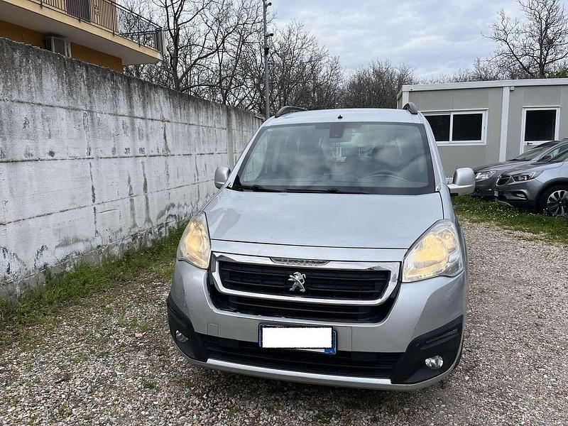 Usata Peugeot Partner 99 CV (72 kW) 2019 Grigio Monovolume