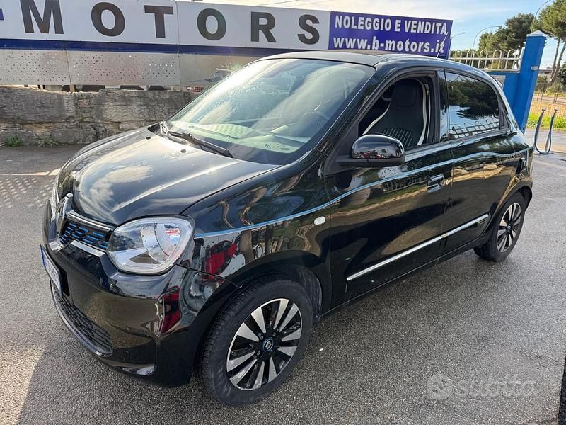 Usata Renault Twingo Vibes 60 kW (82 CV) 2021 Nero Utilitaria