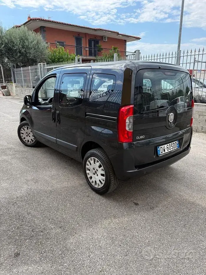 Usata Fiat Qubo Trekking 75 CV (55 kW) 2009 Nero Monovolume