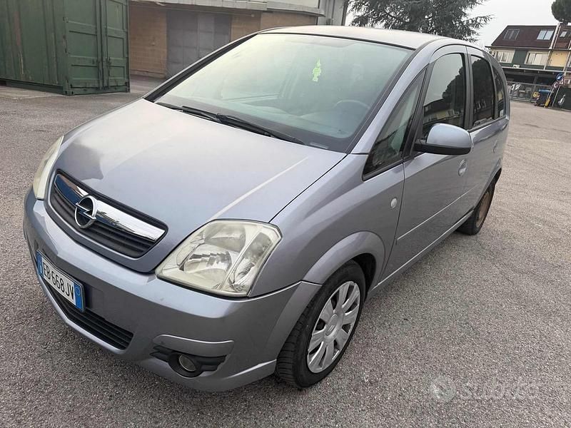 Occasion Opel Meriva Enjoy 90 ch (66 kW) 2010 Gris Monospace