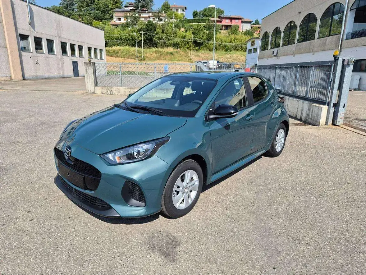 Nuova Mazda 2 92 CV (67 kW) 2026 Argento Utilitaria