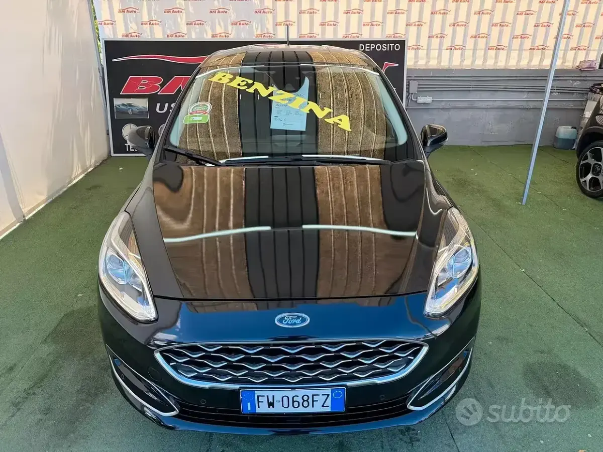 Usata Ford Fiesta Vignale 100 CV (73 kW) 2019 Nero Utilitaria