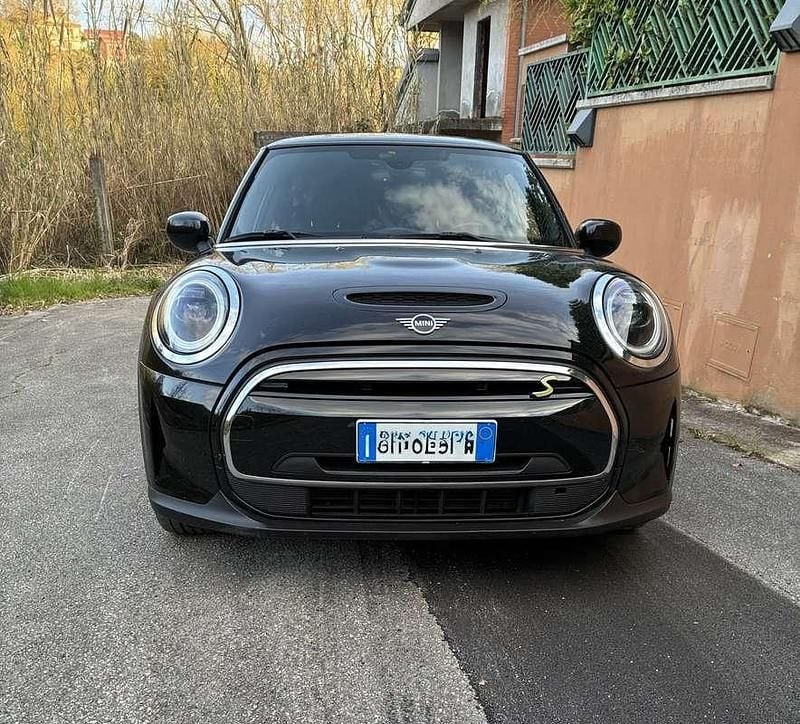 Usata Mini Cooper SE 75 kW (102 CV) 2021 Nero Utilitaria