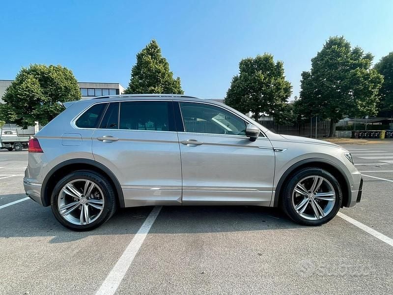 Usata VW Tiguan R-line 2019 Grigio SUV