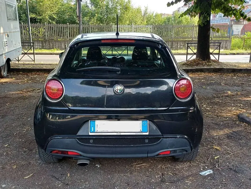 Usata Alfa Romeo MiTo Distinctive 120 CV (88 kW) 2010 Nero Utilitaria