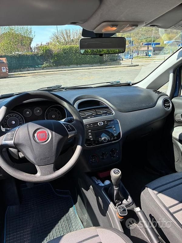 Usata Fiat Punto Evo 90 CV (66 kW) 2010 Blu Utilitaria