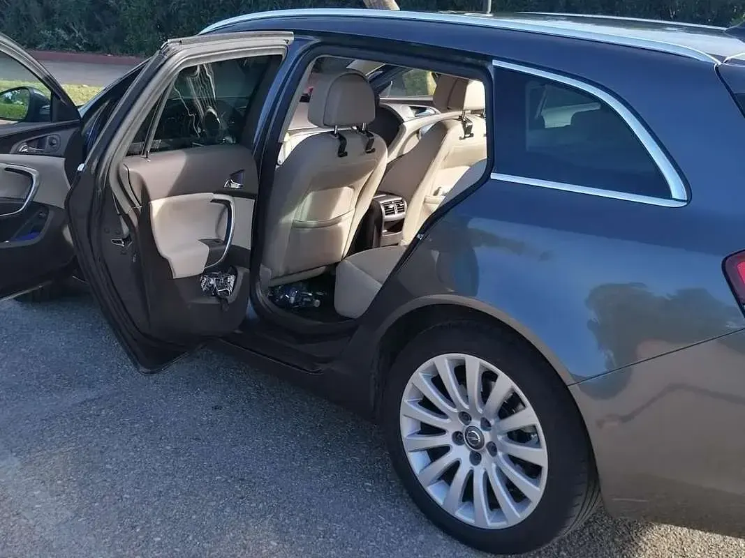 Gebraucht Opel Insignia Cosmo 160 PS (117 kW) 2009 Grau Kombi