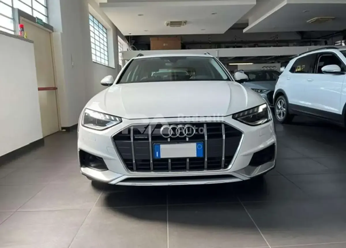 Usata Audi A4 Allroad Ambiente 204 CV (150 kW) 2023 Bianco Station wagon