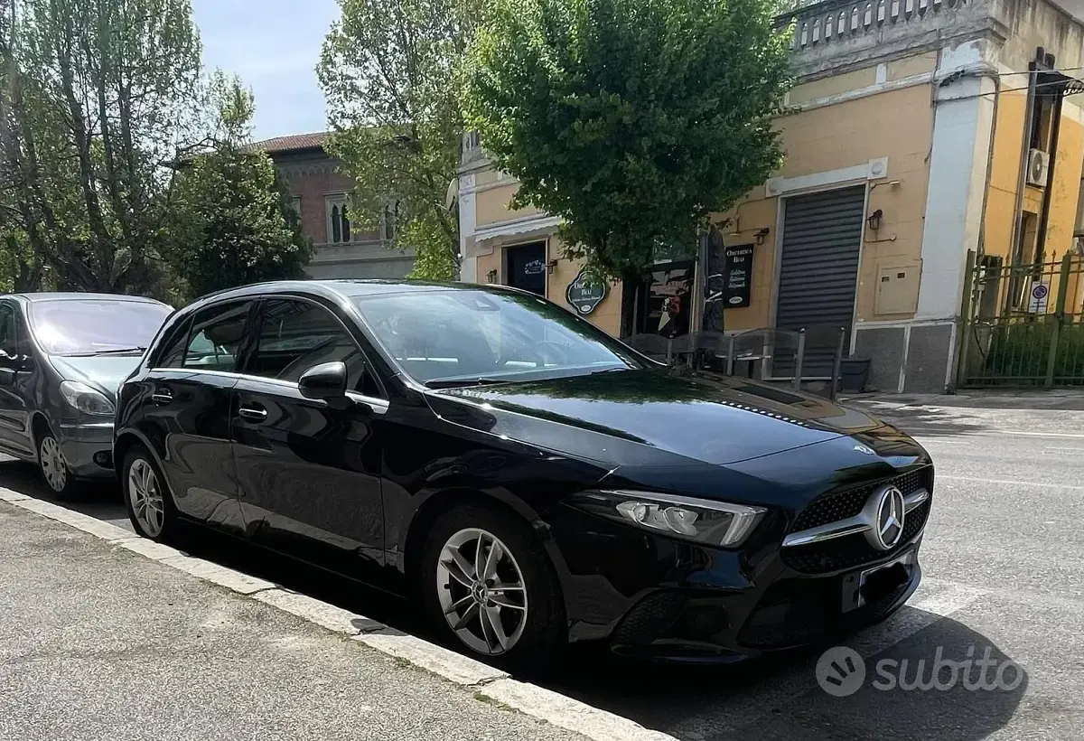 Usata Mercedes 180 136 CV (100 kW) 2019 Nero Berlina