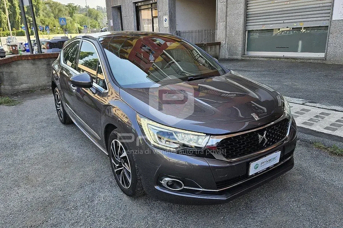 Usata DS Automobiles DS4 So Chic 120 CV (88 kW) 2017 Grigio Berlina