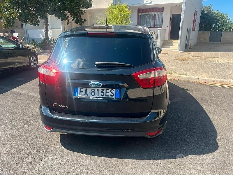 Usata Ford C-MAX Titanium 125 CV (91 kW) 2011 Nero Monovolume