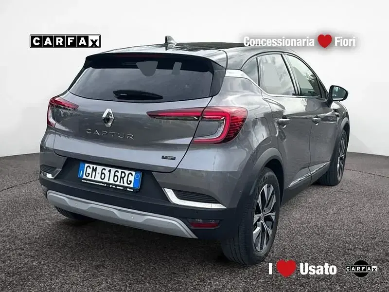 Usata Renault Captur Techno 143 CV (105 kW) 2023 Milano SUV