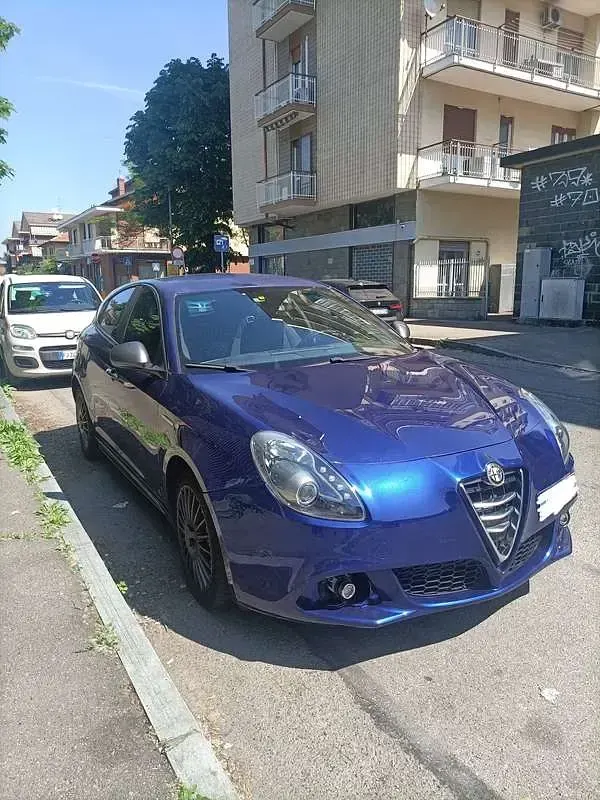 Second-hand Alfa Romeo Giulietta Sprint 120 CP (88 kW) 2016 Albastru Hatchback