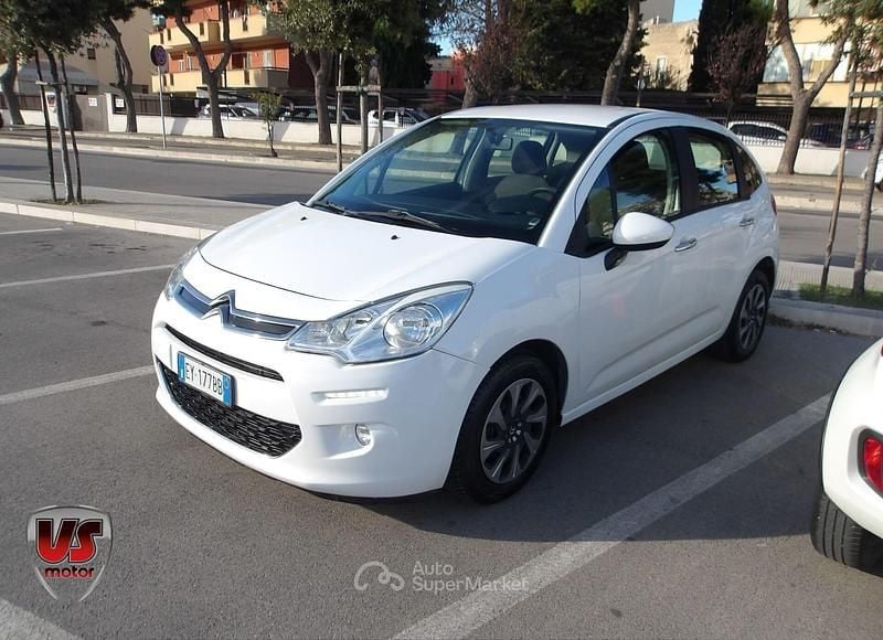 Begagnad Citroën C3 PureTech 82 HK (60 kW) 2015 Vit Halvkombi