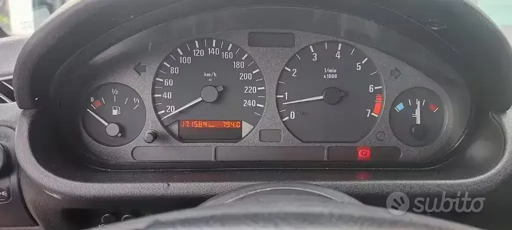 Usata BMW Z3 140 CV (102 kW) 1997 Bluazzurro Cabrio
