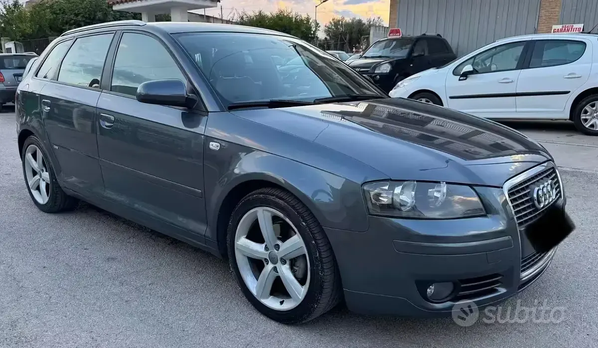 Usata Audi A3 Attraction 105 CV (77 kW) 2009 Grigio Utilitaria