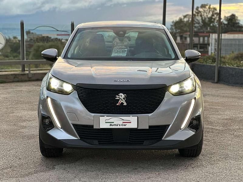 Usata Peugeot 2008 Active 110 CV (80 kW) 2022 Argento SUV