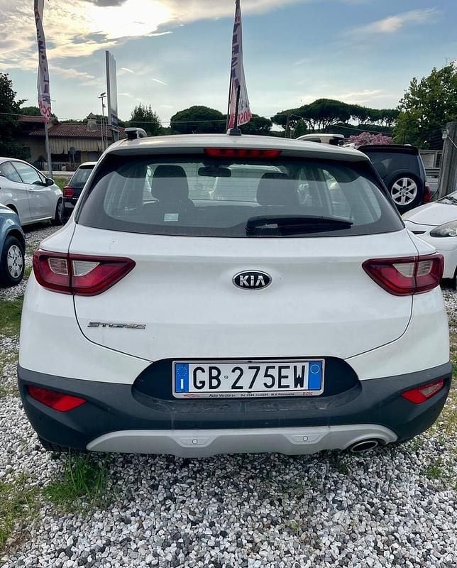 Usata Kia Stonic 100 CV (73 kW) 2020 Bianco SUV