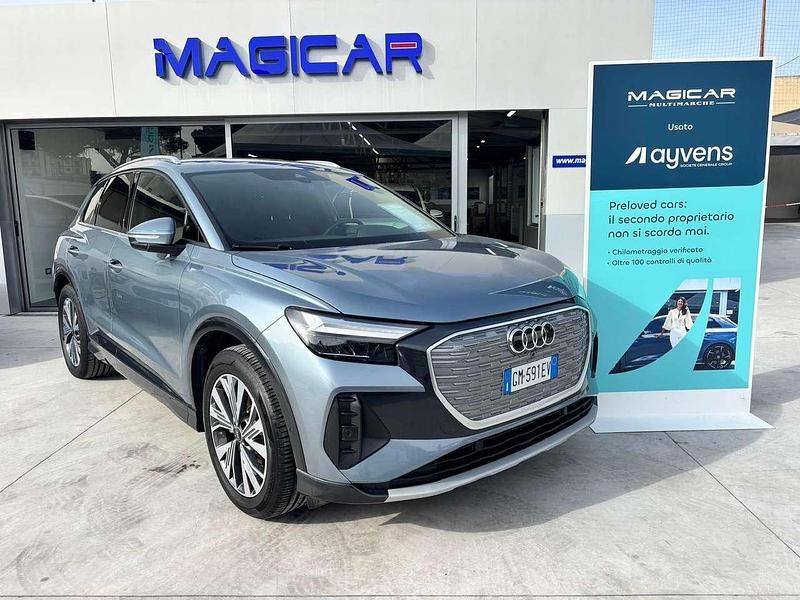 Usata Audi Q4 e-tron Advanced 69 kW (95 CV) 2022 Blu nuvola SUV