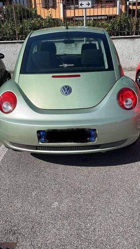 Usata VW New Beetle 102 CV (75 kW) 2010 Utilitaria