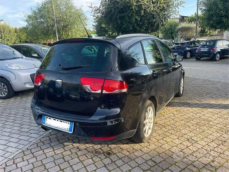 Usata Seat Altea Style 140 CV (102 kW) 2010 Nero Monovolume