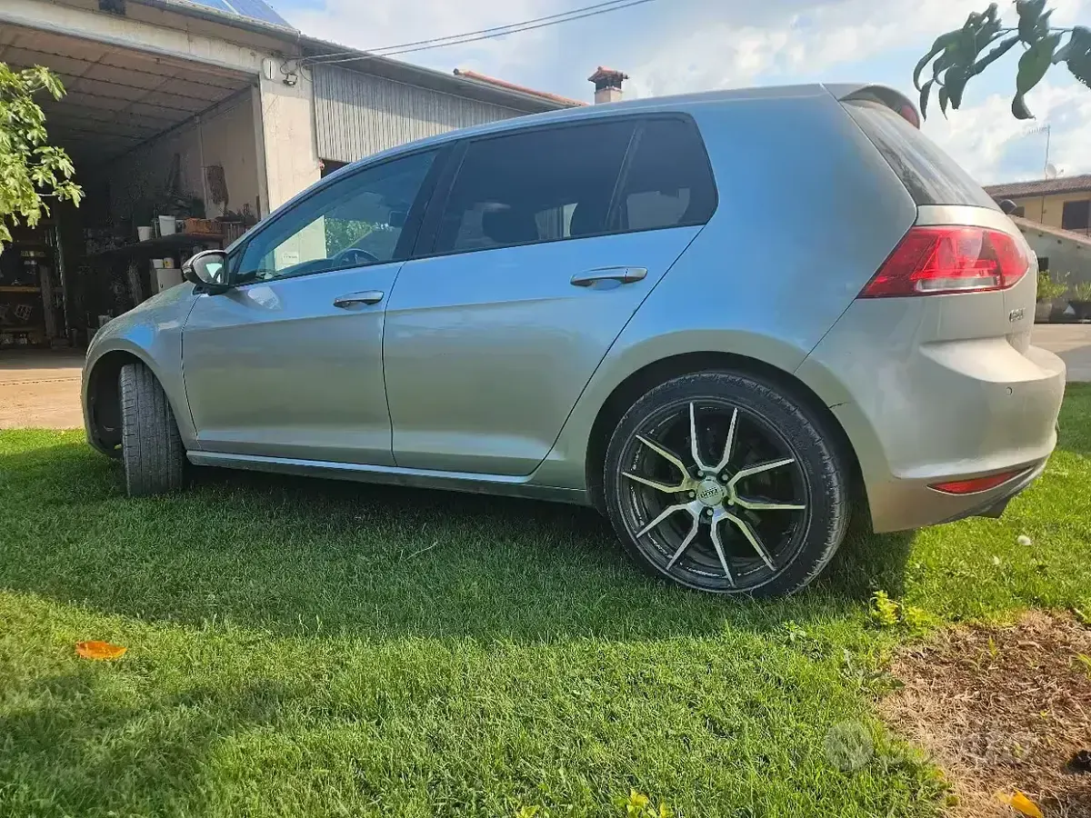 Usata VW Golf VII 110 CV (80 kW) 2016 Grigio Berlina