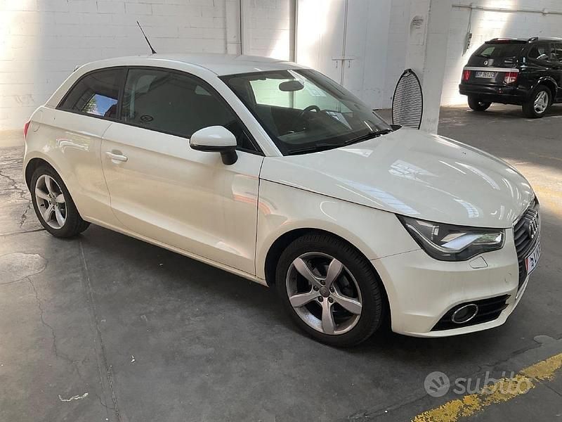 Usata Audi A1 82 CV (60 kW) 2012 Bianco Utilitaria