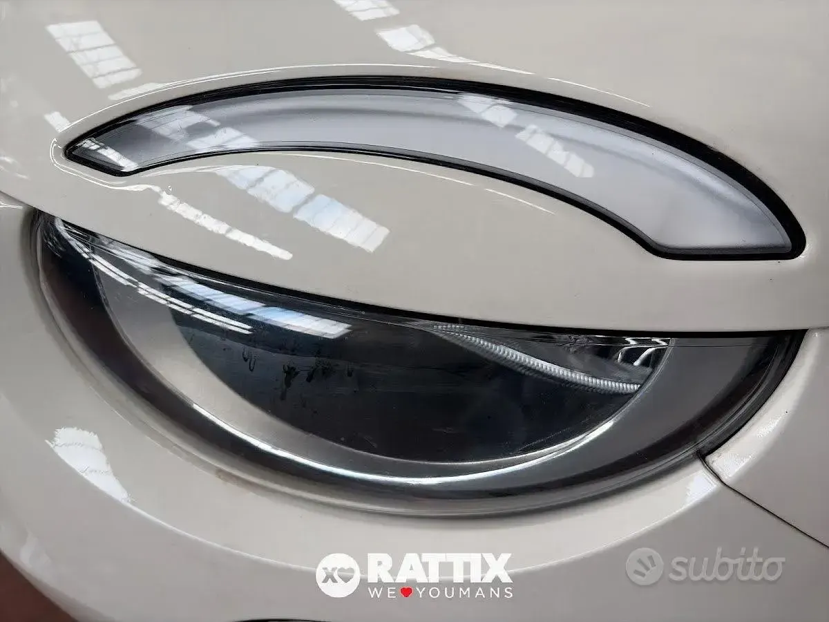 Używany Fiat 500e Passion 42 kW (58 KM) 2021 Biały Sedan/Limuzyna