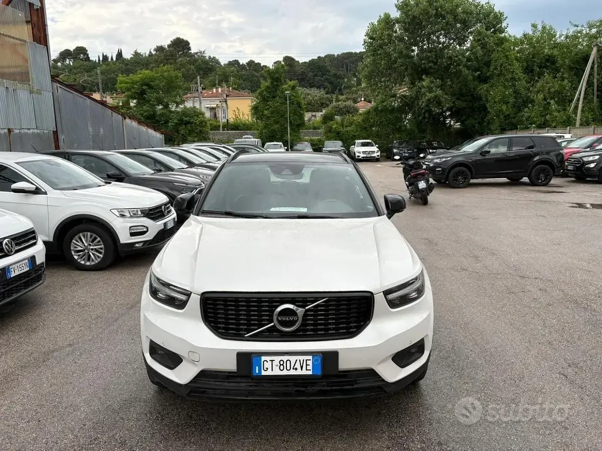 Usata Volvo XC40 R-Design 190 CV (139 kW) 2018 Bianco SUV